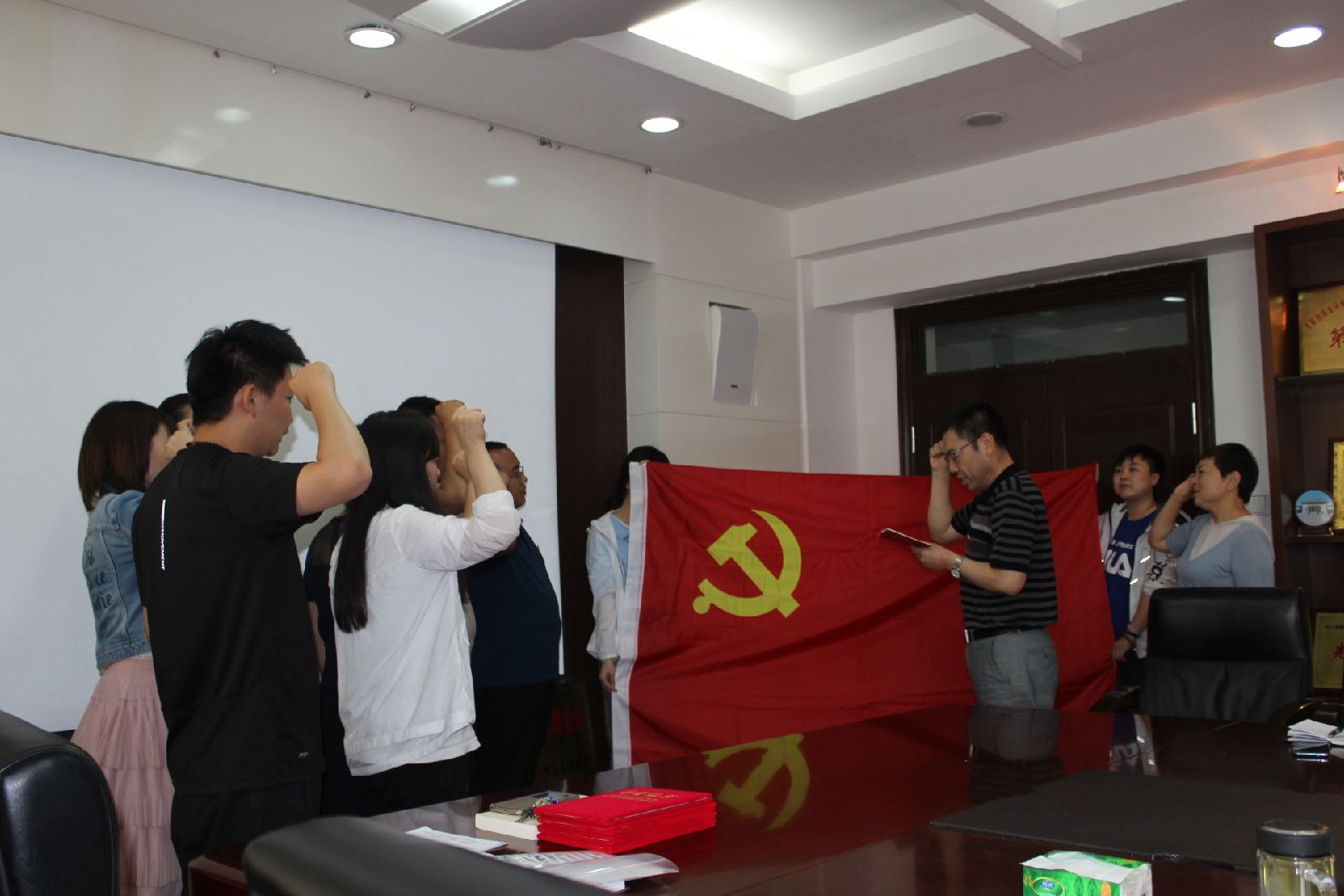 澳门在线威尼斯官方下载