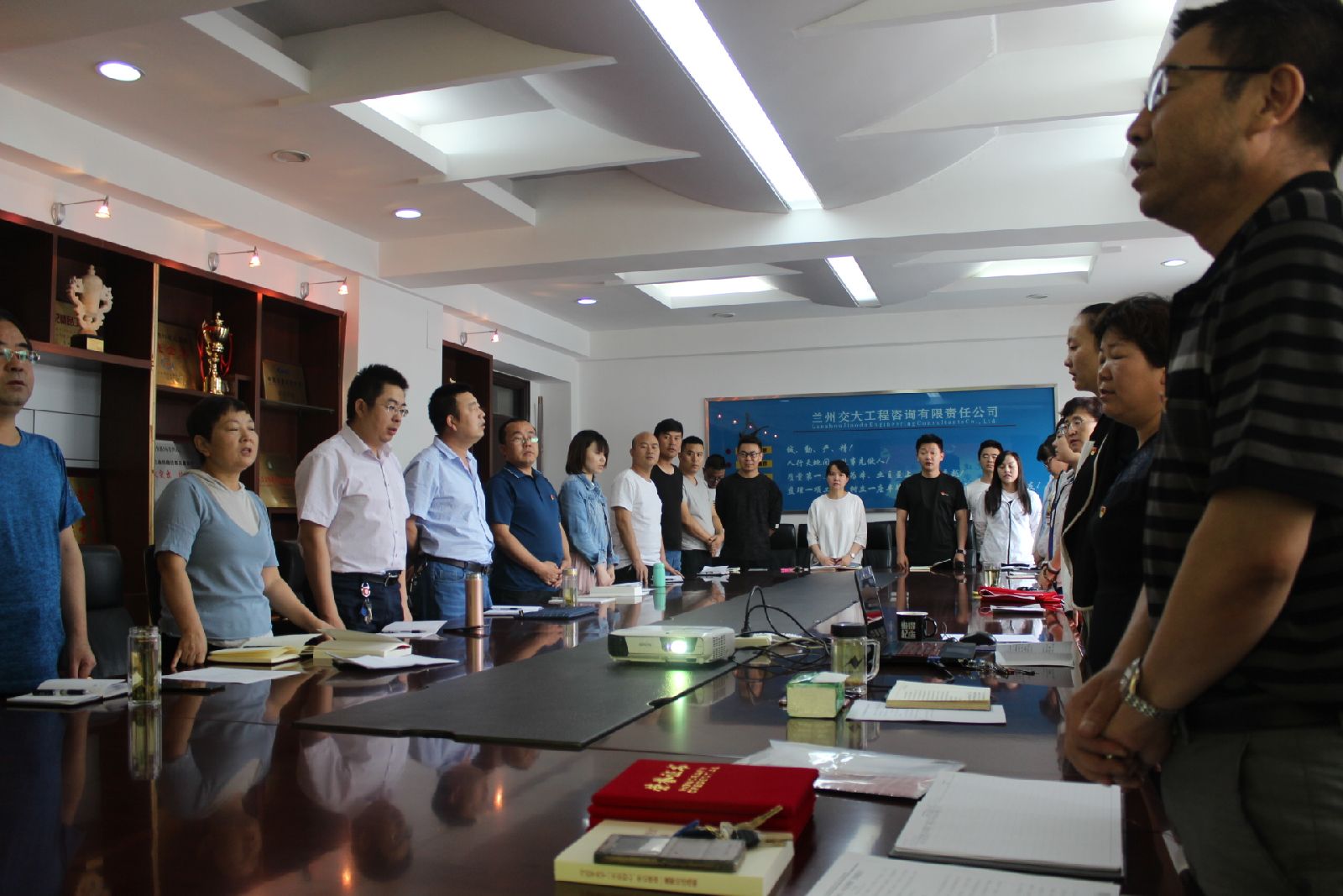 澳门在线威尼斯官方下载