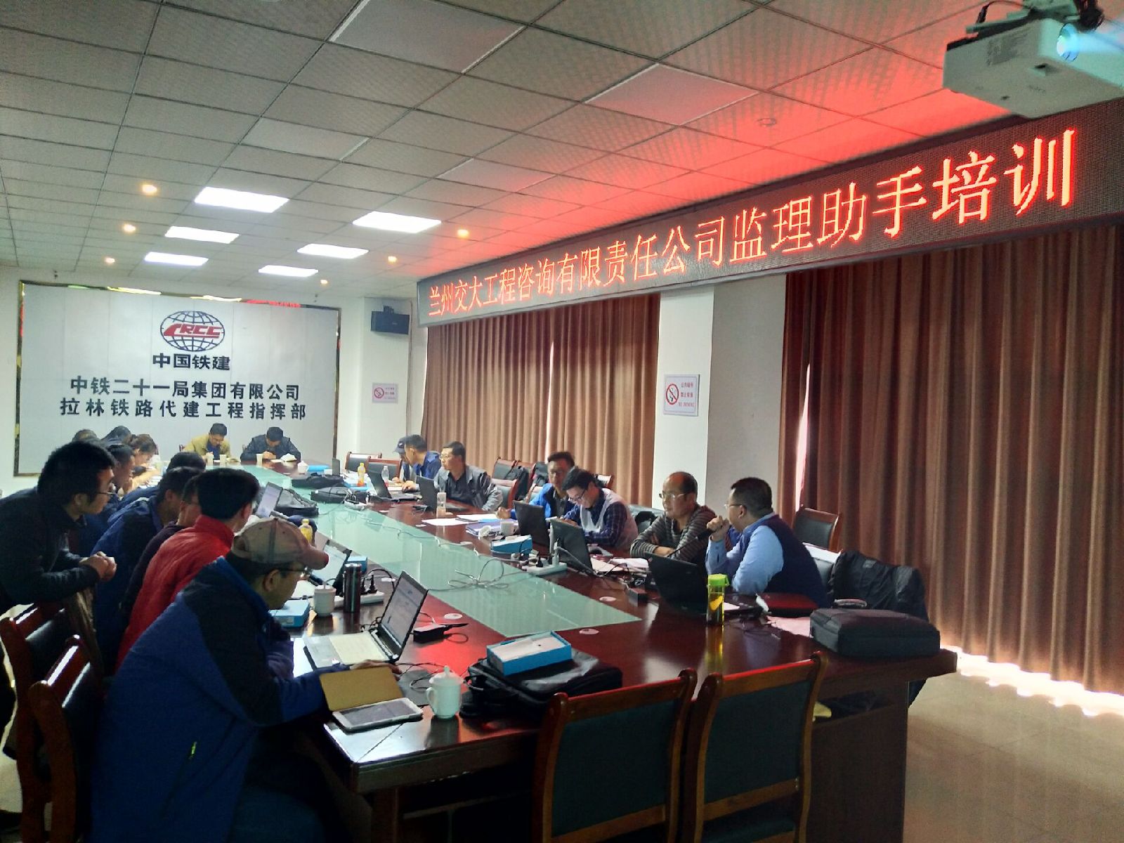 澳门在线威尼斯官方下载