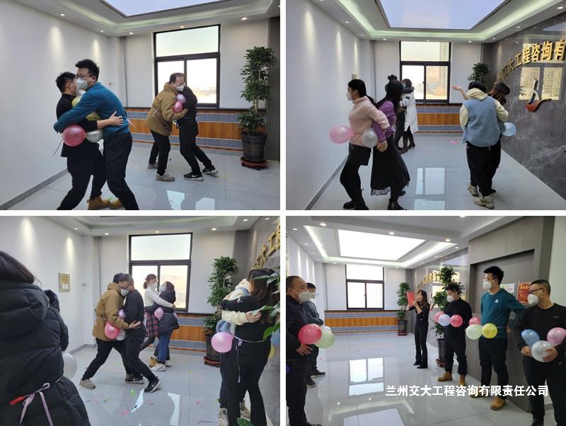 1672480854801016594.jpg 噼里啪啦迎新年-拼合-1.jpg