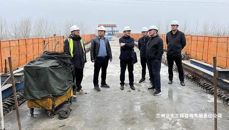 1712652775085031751.jpg 1712652775085031751.jpg